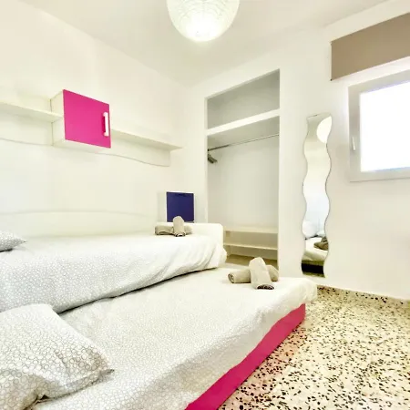 Margarita Villa *